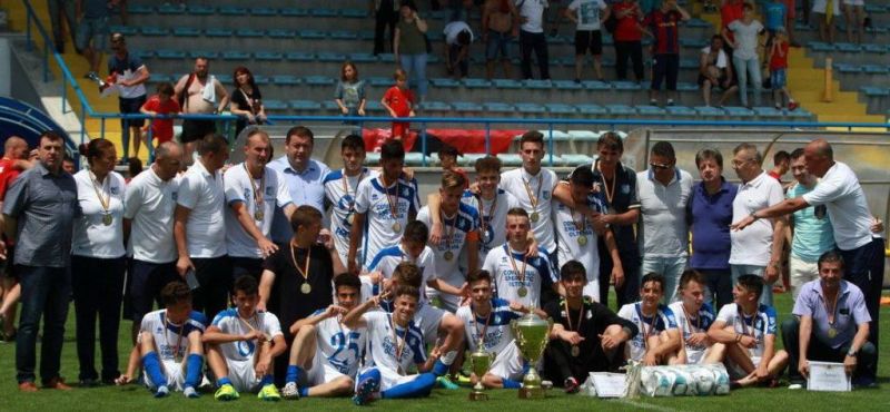 13509804_10207044607857140_1541081538_o