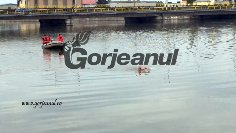 Iancu înoată pentru Cumințenia Pământului
