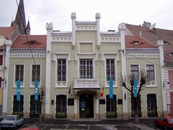 Workshop de restaurare icoane pe sticlă cu invitați din Gorj la Sibiu