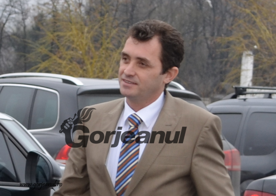 Un deputat migrant de Gorj aduce mulţumiri votanţilor din Dolj