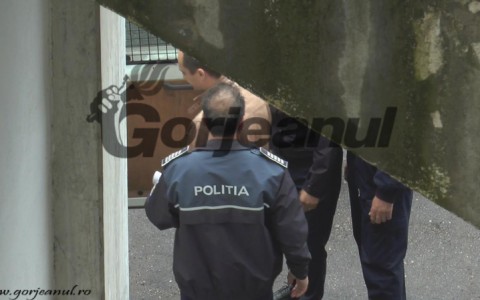 Agentul-șef Dăianu, de la Penitenciarul Târgu-Jiu, condamnat la închisoare