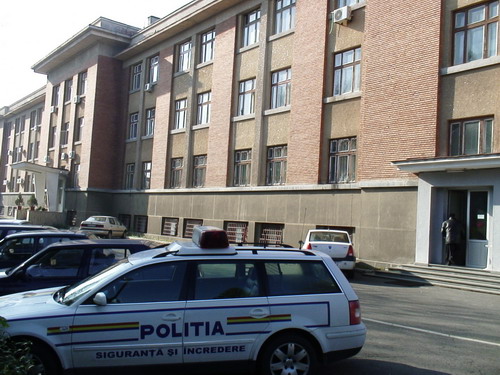 Afacerist evazionist din Gorj, reținut la Petroșani