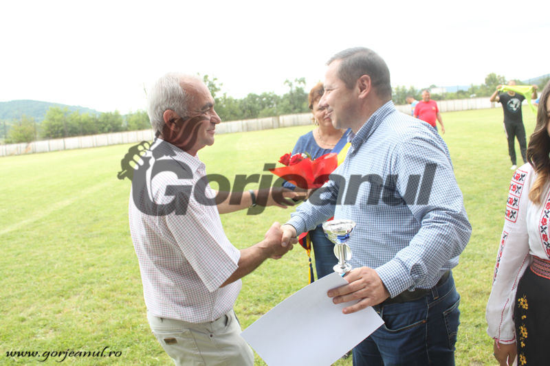 Laureatele fotbalului județean, premiate după finala cupei