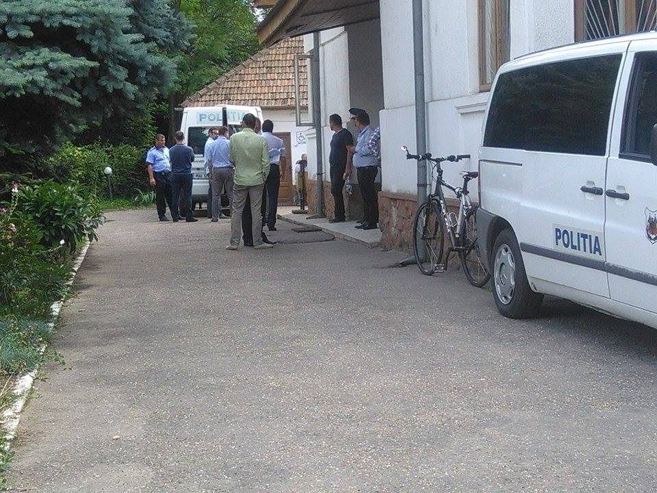 Judecătorii au respins propunerea procurorilor! Târgujienii acuzați că înscenau accidente rutiere au scăpat de cătușe
