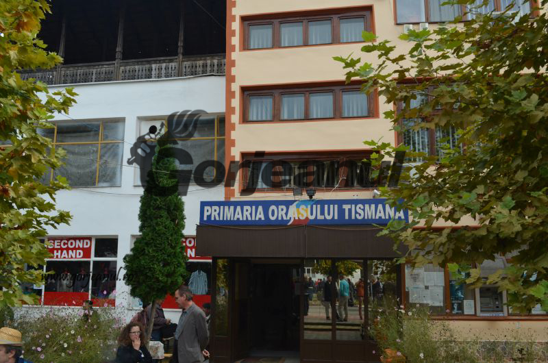 Primăria Tismana angajează tractorist