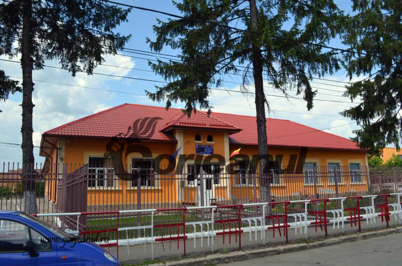 Școală din Gorj, premiată la concursul “Câștigă cu Metano”