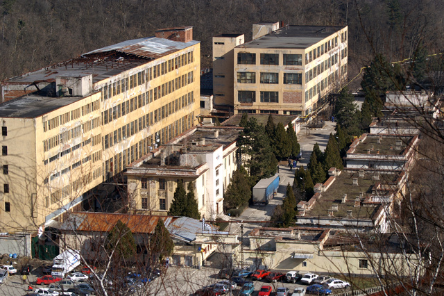 Victima exploziei de la UM Sadu a decedat, familia Șamotă primește condoleanțe în loc de explicații