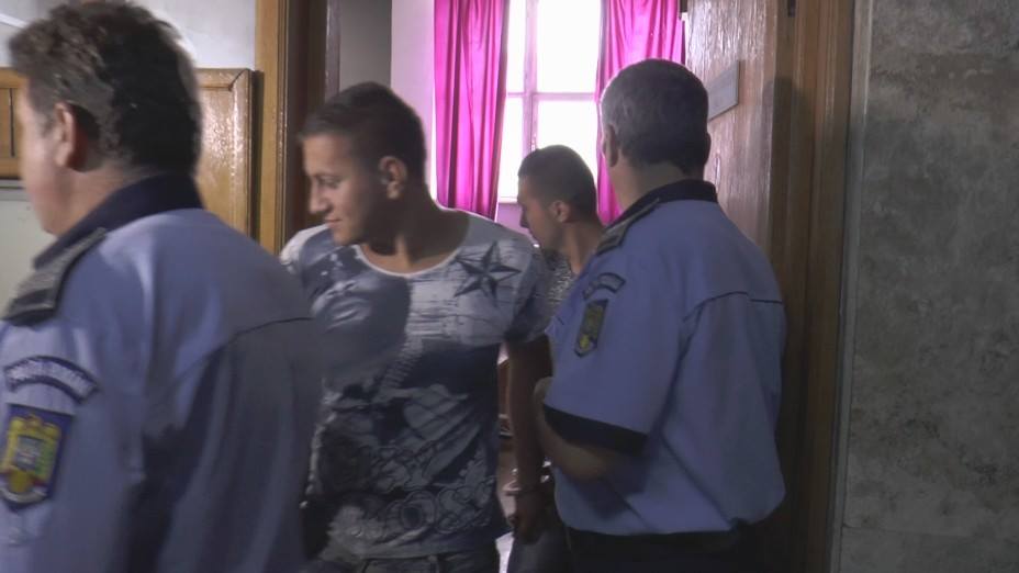 Arestaţi după scandal sexual