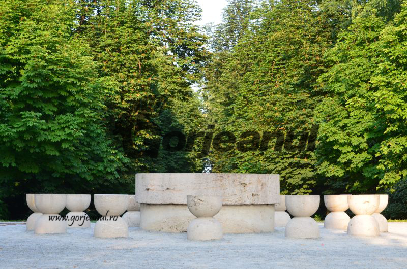 Școală Internațională de Artă, în perioada 20-30 iulie