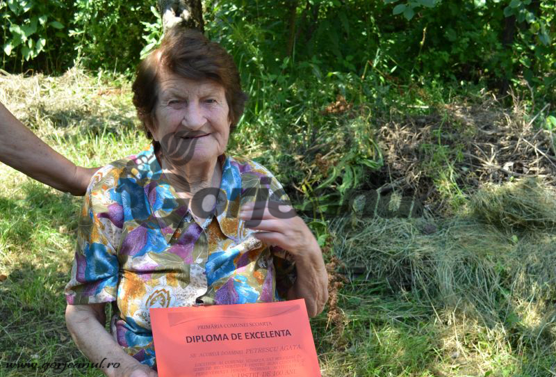 Agata Petrescu din Mogoșani s-a stins la 103 ani