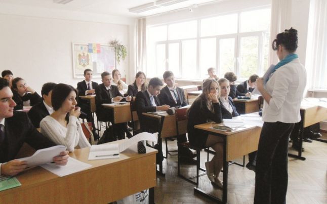 Copiii personalului didactic, scutiți de la plata taxelor de înscriere la facultăți