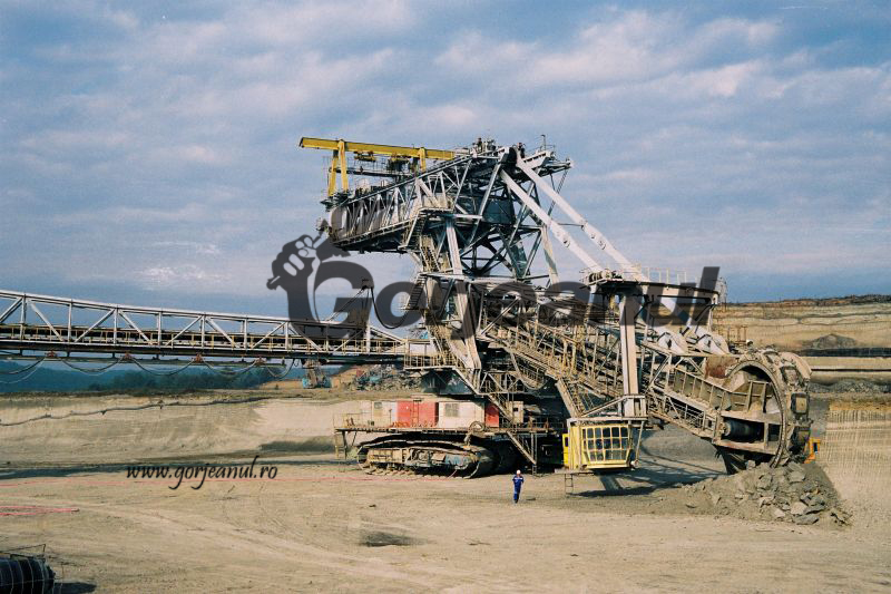 CEO își reasigură șase excavatoare puse garanție la bănci