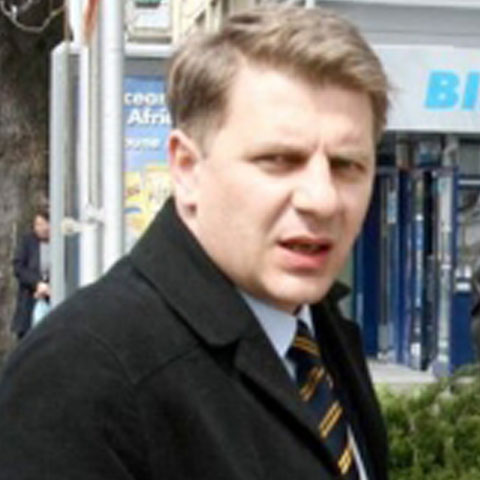 Fostul șef al OPC Argeș, în cătușe la Judecătoria Târgu-Jiu