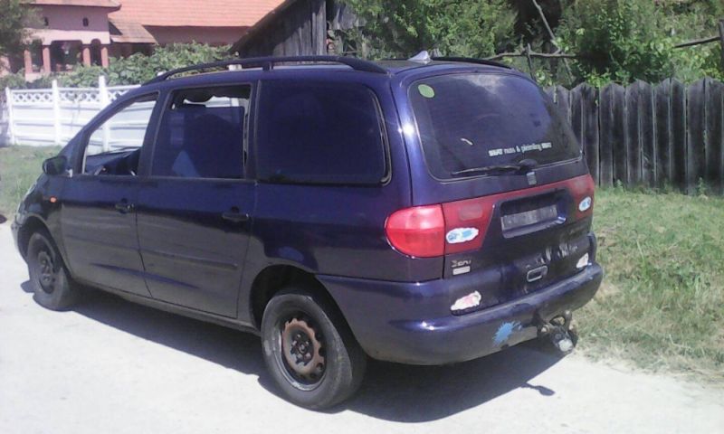 Mașină confiscată de polițiști