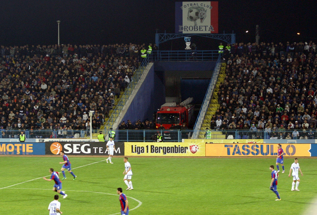 Meciul Pandurilor, supravegheat de polițiști din elicopter