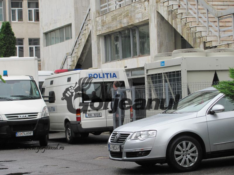 Arestat pentru tentativă de omor