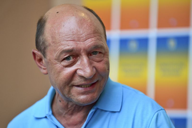 Traian Băsescu și “ciurda” lui de reșapați și frustrați politic
