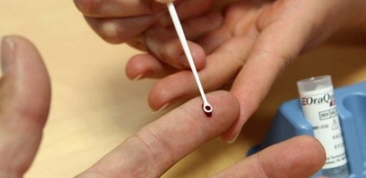 Mai mult de jumătate din români nu şi-au făcut teste pentru HIV şi hepatitele B şi C