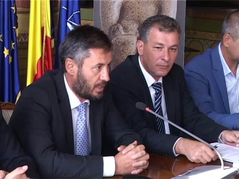 Igaș și comisia, pe urmele operelor lui Brâncuși de la Târgu-Jiu