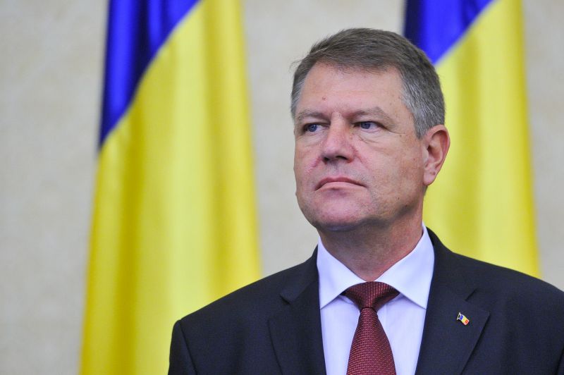 Iohannis a promulgat legea de majorare a salariilor unor categorii de bugetari