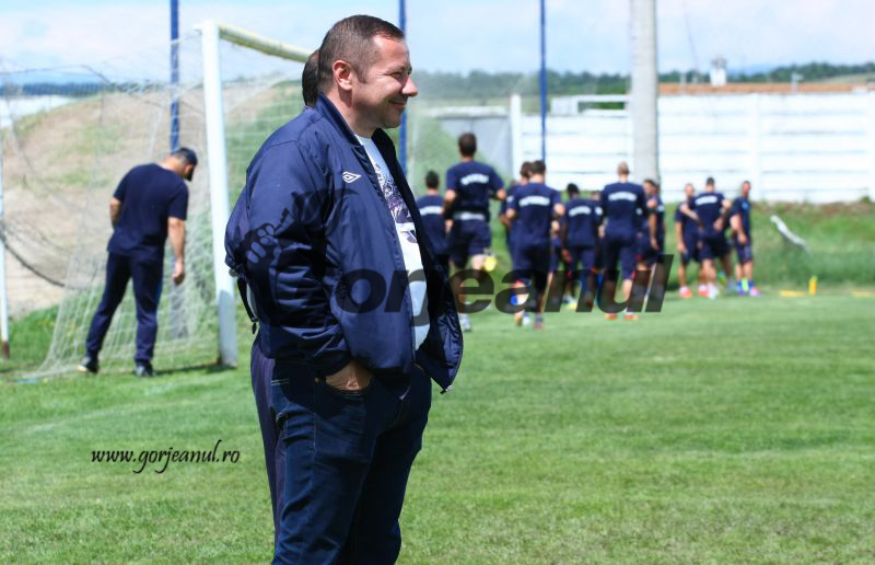 prunariu vesel si echipa