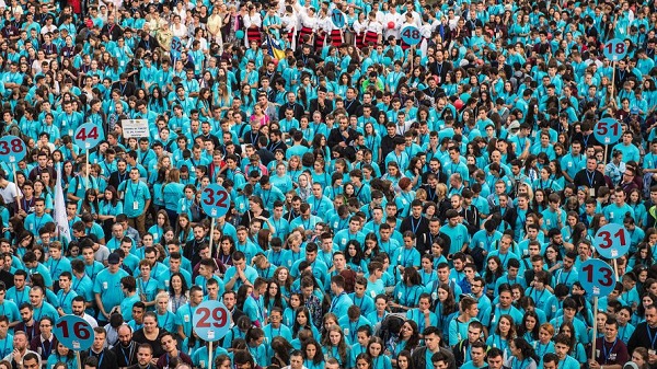 Tineri ortodocși din toată lumea se întâlnesc la București