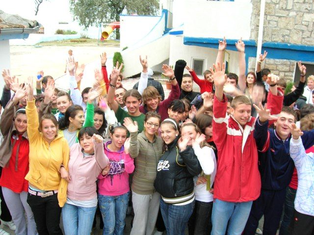 Tinerii din Gorj, aşteptaţi să se înscrie la Laboratorul nonformal