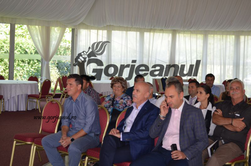 Consilierul Petcu a donat 15.000 de lei pentru Pandurii