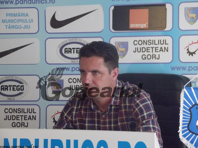 Răducan, acid la adresa criticilor: “Un profesionist are un salariu mai mare decât unul care se plimbă”