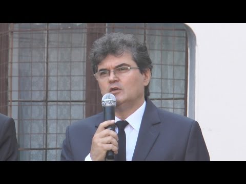 A SUNAT CLOPOŢELUL!