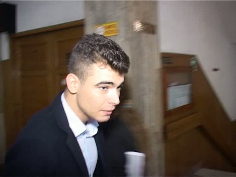 La cererea procurorilor/Fiul lui Marciuc are interdicție în baruri și restaurante