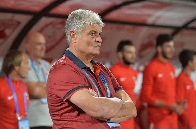 Vor să-l demită pe Andone!