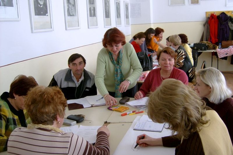 Încep înscrierile pentru susținerea gradelor didactice