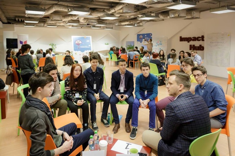 Se caută tineri excepționali