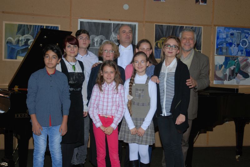 …torent de foc într-o albie de granit…