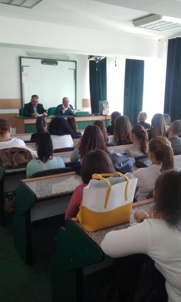 Ziua Educației, sărbătorită de UCB printr-un simpozion