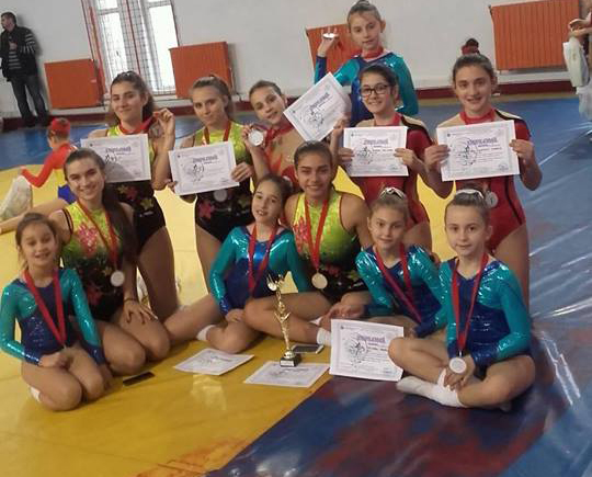 Gimnastele de la Palatul Copiilor Târgu-Jiu, premiate la Slatina