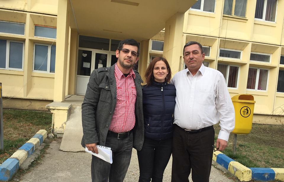 Cristi Tudor a livrat, personal, vopseaua promisă spitalelor Novaci și Turceni