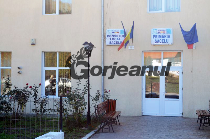 Încă un concurs la Primăria Săcelu