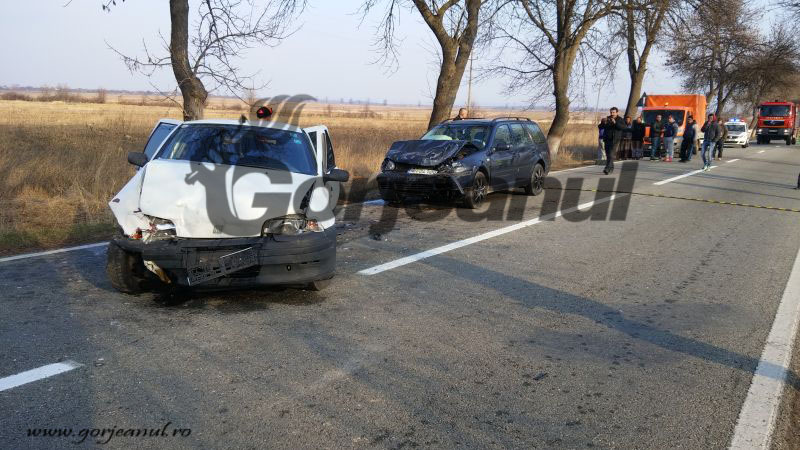 Tamponare în lanț din cauza fumului de la un incendiu