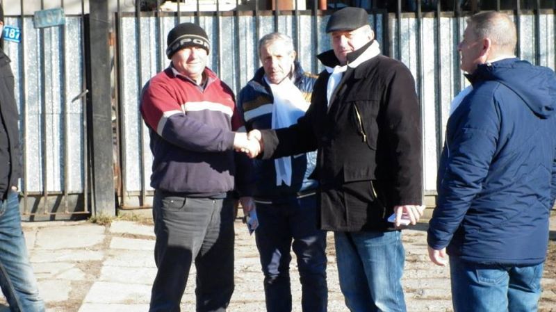 În ciuda frigului/Echipa ALDE Motru, primită cu căldură la Însurăței