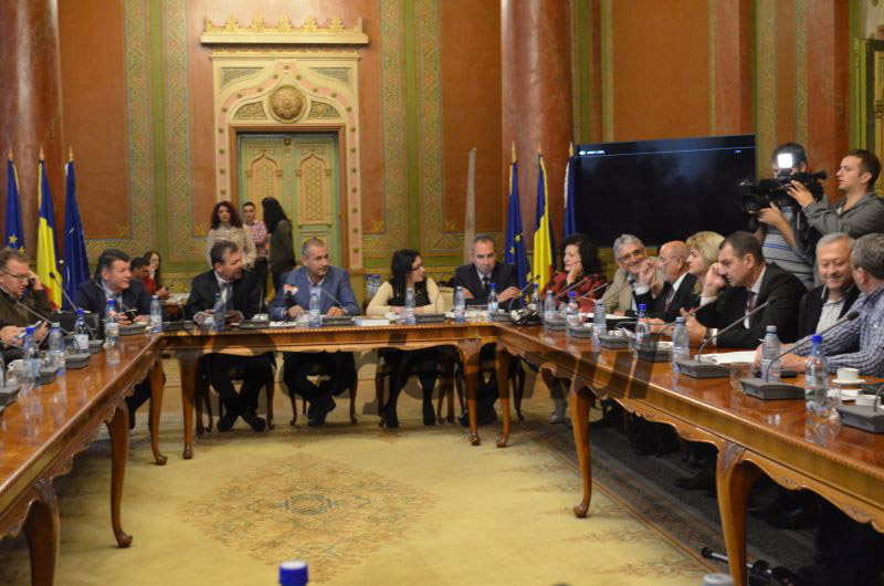 O nouă rectificare bugetară, aprobată de consilierii județeni