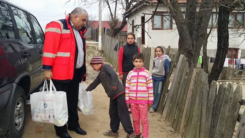 Crucea Roșie, în campanie umanitară în satele de lângă Târgu-Cărbunești