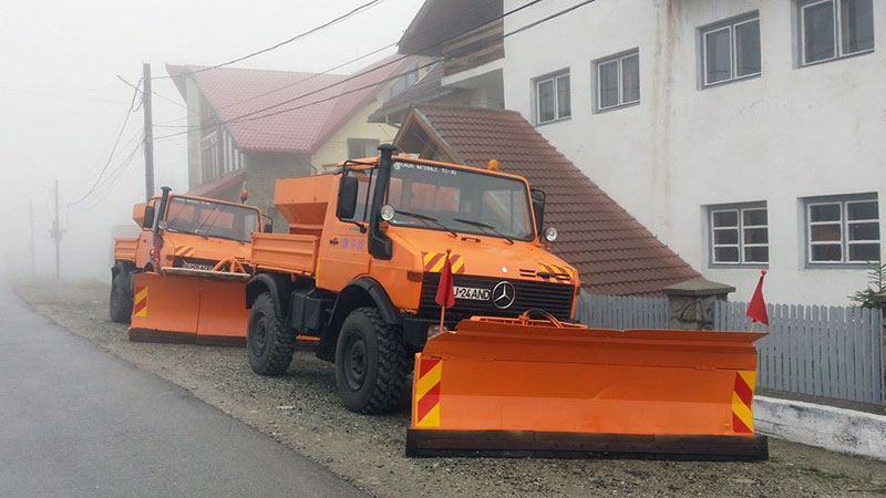 Peste 60 de utilaje de deszăpezire vor acționa pe drumurile naționale din Gorj