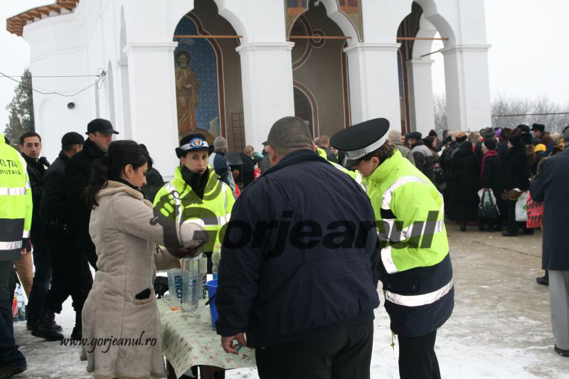 Polițiștii locali, activi și de Bobotează