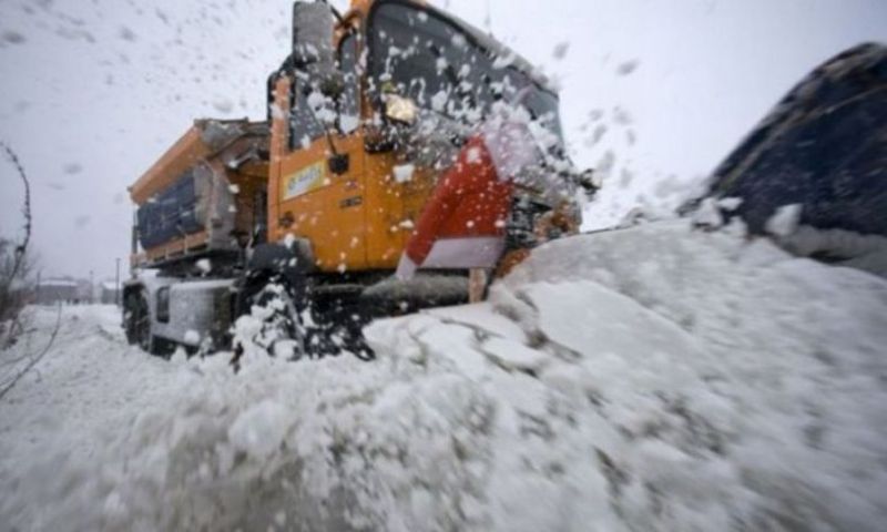 Zeci de utilaje, pe rețeaua de drumuri naționale din Gorj