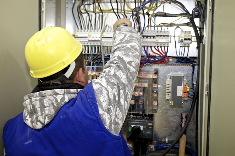 Se recrutează doi electricieni pentru Norvegia