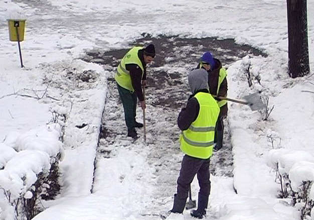 Angajatorii din Gorj, pasibili de amenzi datorită gerului