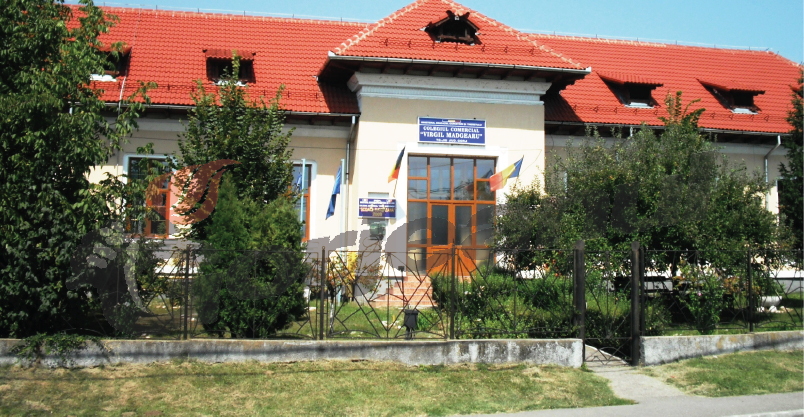 Echipă de liceeni din Gorj, în incubatorul educațional JA BizzFactory