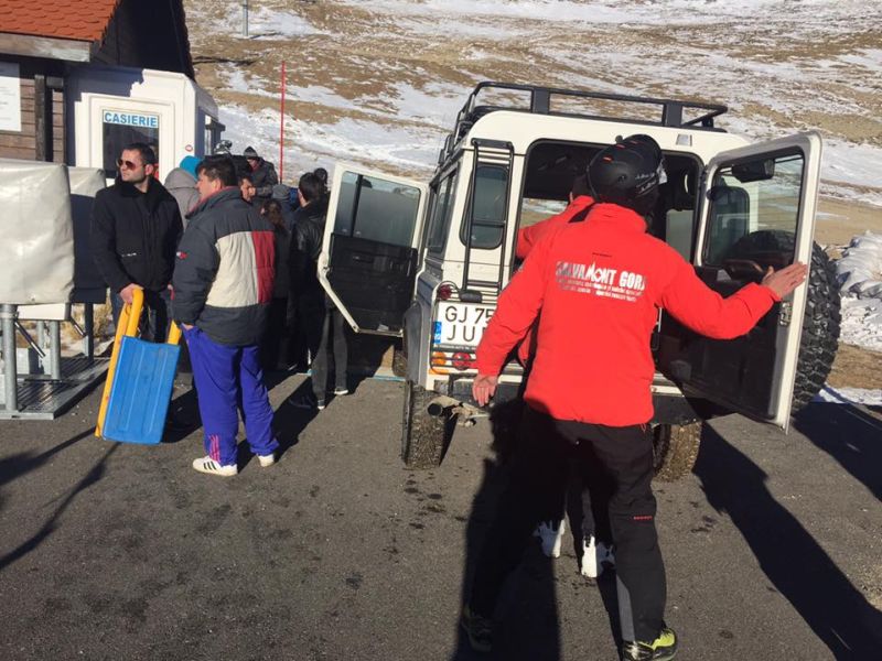 Zeci de intervenții pentru salvamontiștii gorjeni